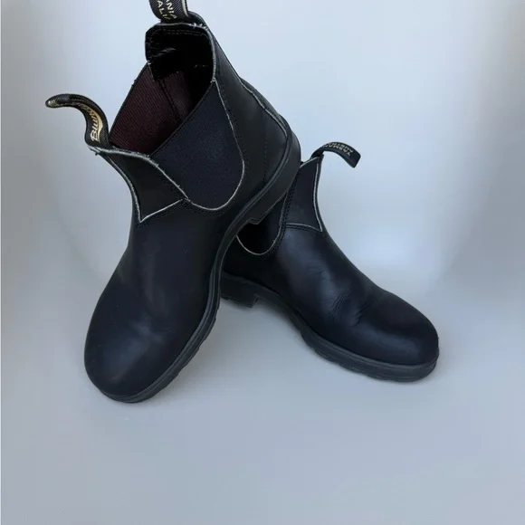 Blundstone Black Ankle Boots - Picture 2 of 10